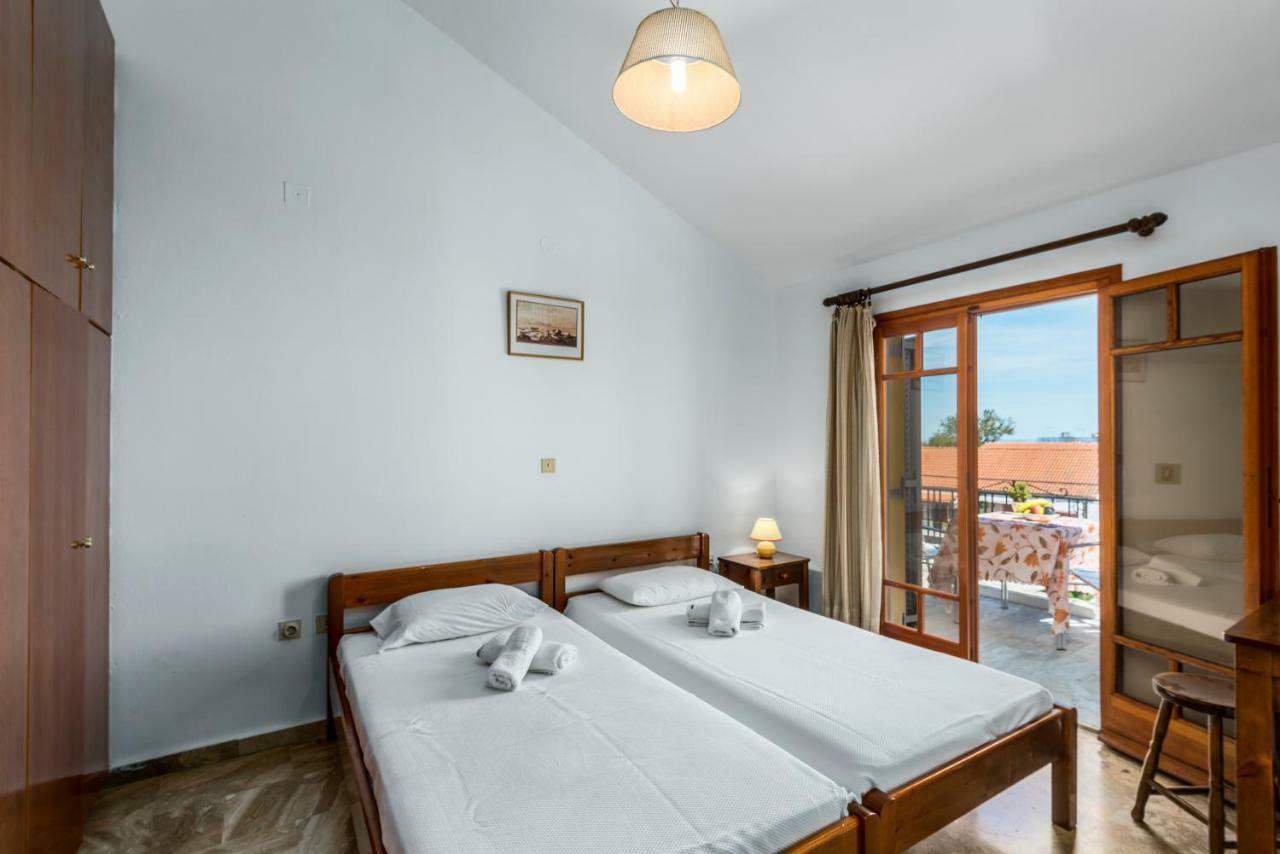 Areti Apartments Порос Екстер'єр фото