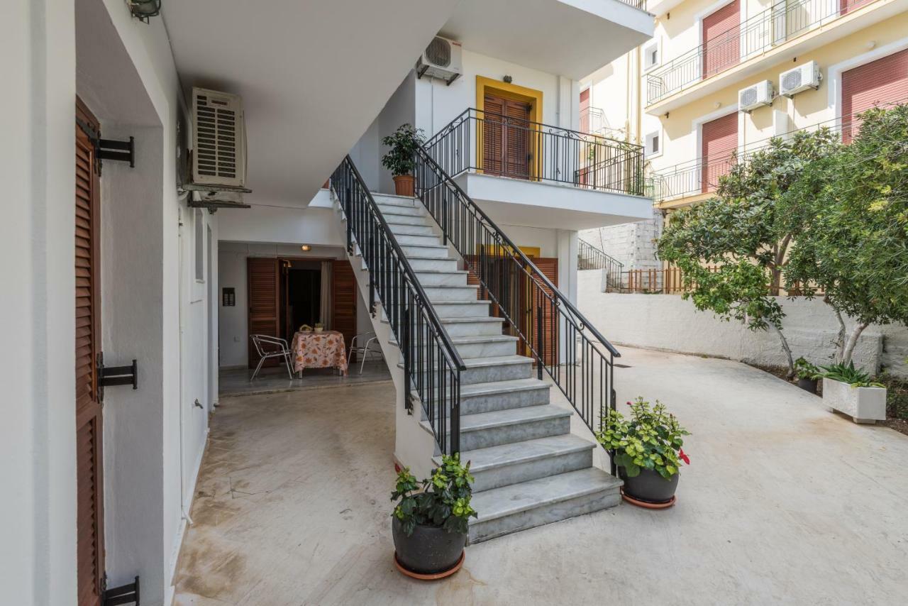 Areti Apartments Порос Екстер'єр фото