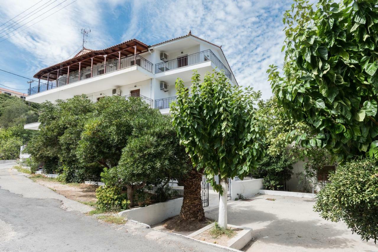 Areti Apartments Порос Екстер'єр фото