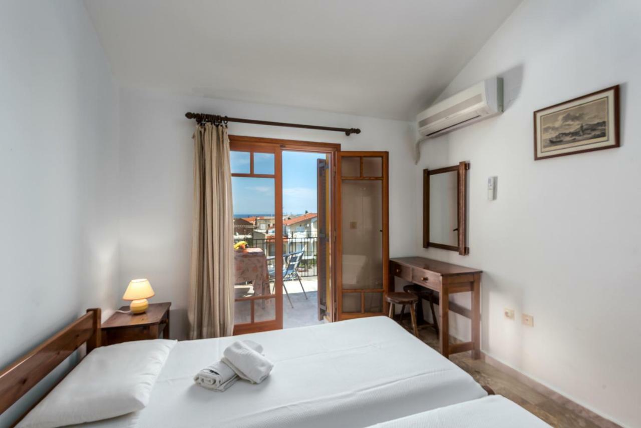 Areti Apartments Порос Екстер'єр фото