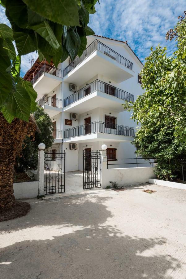 Areti Apartments Порос Екстер'єр фото
